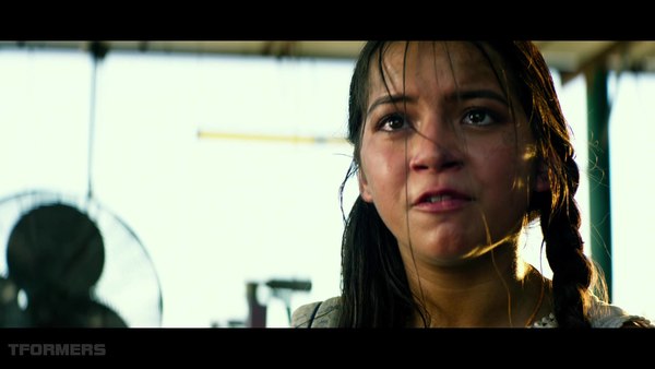 Transformers The Last Knight Theatrical Trailer HD Screenshot Gallery 588 (588 of 788)